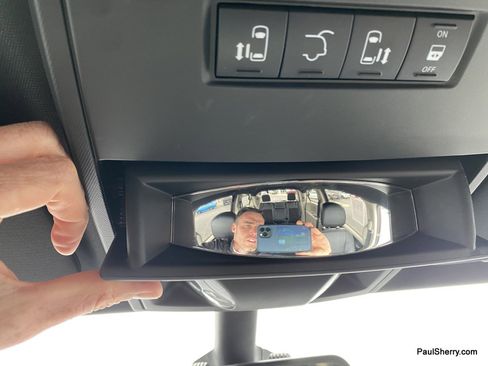 Used 2019 Dodge Grand Caravan SXT FWD image 47