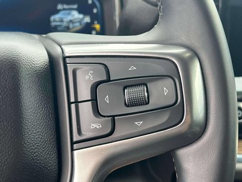 Used 2023 Chevrolet Silverado 1500 LT AWD/4WD image 24