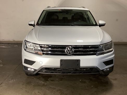 Used 2018 Volkswagen Tiguan SEL image 16