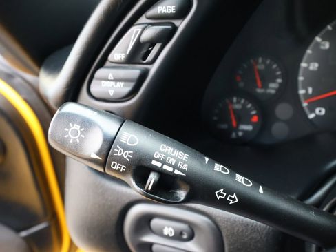 Used 2002 Chevrolet Corvette Convertible w/ Preferred Equipment Group2 image 13