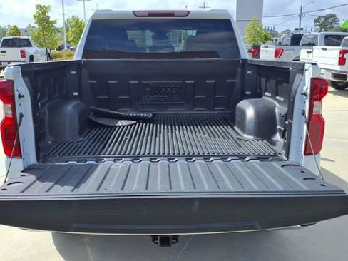 Used 2025 Chevrolet Silverado 1500 LT RWD image 12