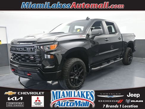Used 2024 Chevrolet Silverado 1500 Custom Trail Boss AWD/4WD image 1