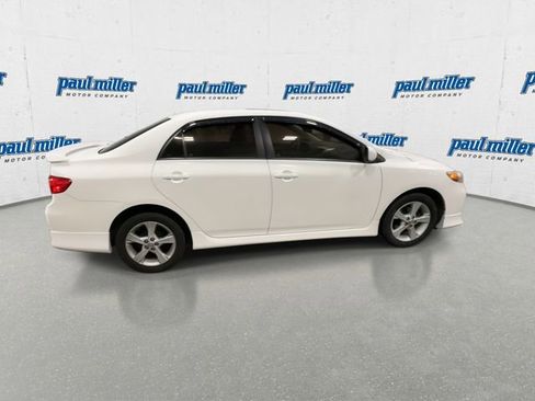 Used 2011 Toyota Corolla S image 12