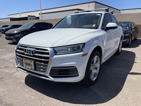 Used 2018 Audi Q5 2.0T Premium AWD/4WD image 3