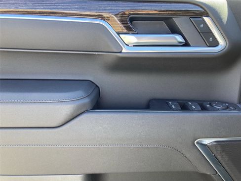 New 2026 GMC Sierra 1500 Elevation image 23