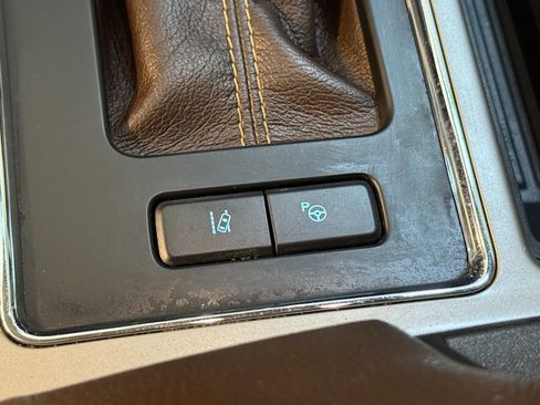 Used 2018 Ford F150 Lariat w/ Equipment Group 502A Luxury image 35