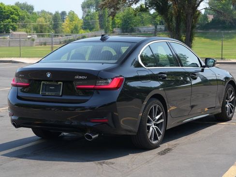 Used 2021 BMW 330i xDrive Sedan w/ Premium Package AWD/4WD image 5