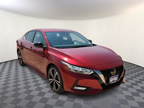 Used 2022 Nissan Sentra SR w/ Electronics Package FWD image 6