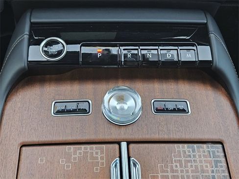 New 2025 Lincoln Navigator Black Label image 17