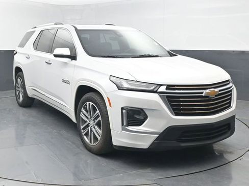 Used 2023 Chevrolet Traverse High Country FWD image 8