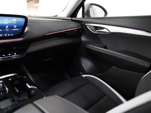 Used 2025 Buick Envision Sport Touring image 13