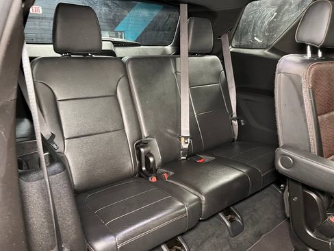 Used 2022 Chevrolet Traverse High Country image 28