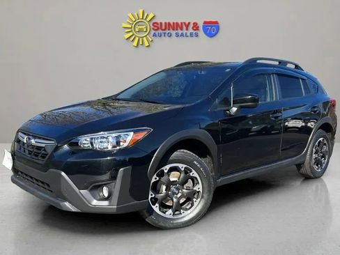 Used 2021 Subaru Crosstrek 2.0i Premium w/ Moonroof Package AWD/4WD image 4