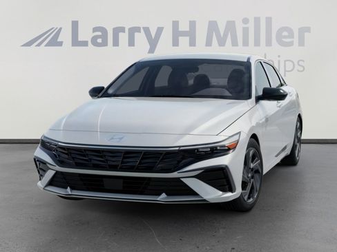 New 2026 Hyundai Elantra Sport FWD image 6