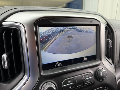 Used 2021 Chevrolet Silverado 1500 LT AWD/4WD image 22