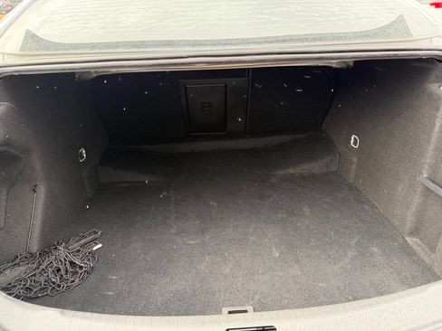 Used 2011 Buick Regal CXL image 12