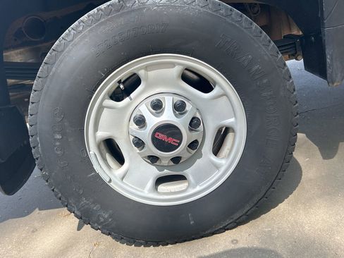 Used 2024 GMC Sierra 2500 Pro image 12