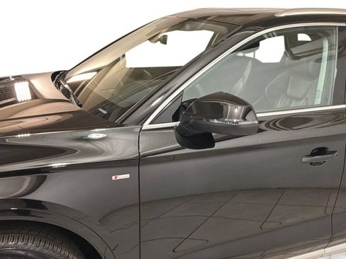 Used 2023 Audi Q5 e Premium w/ Convenience Package AWD/4WD image 23