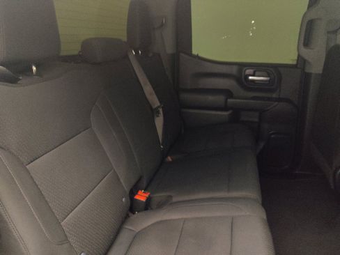 Used 2020 Chevrolet Silverado 1500 Custom w/ Custom Convenience Package AWD/4WD image 19