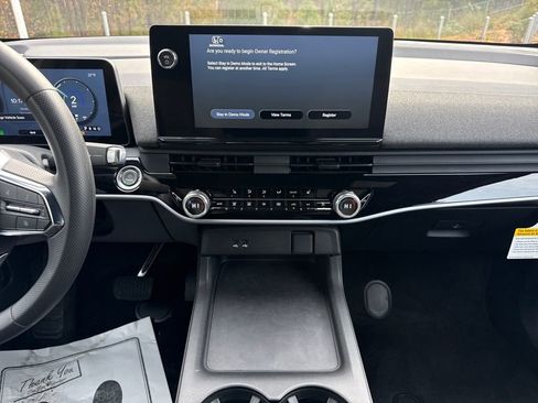 New 2026 Honda Prologue EX image 15