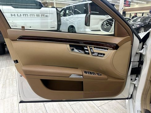 Used 2008 Mercedes-Benz S 550 w/ P3 Pkg image 14