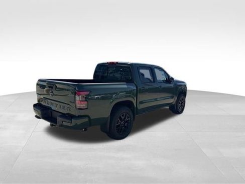 New 2026 Nissan Frontier SV image 6