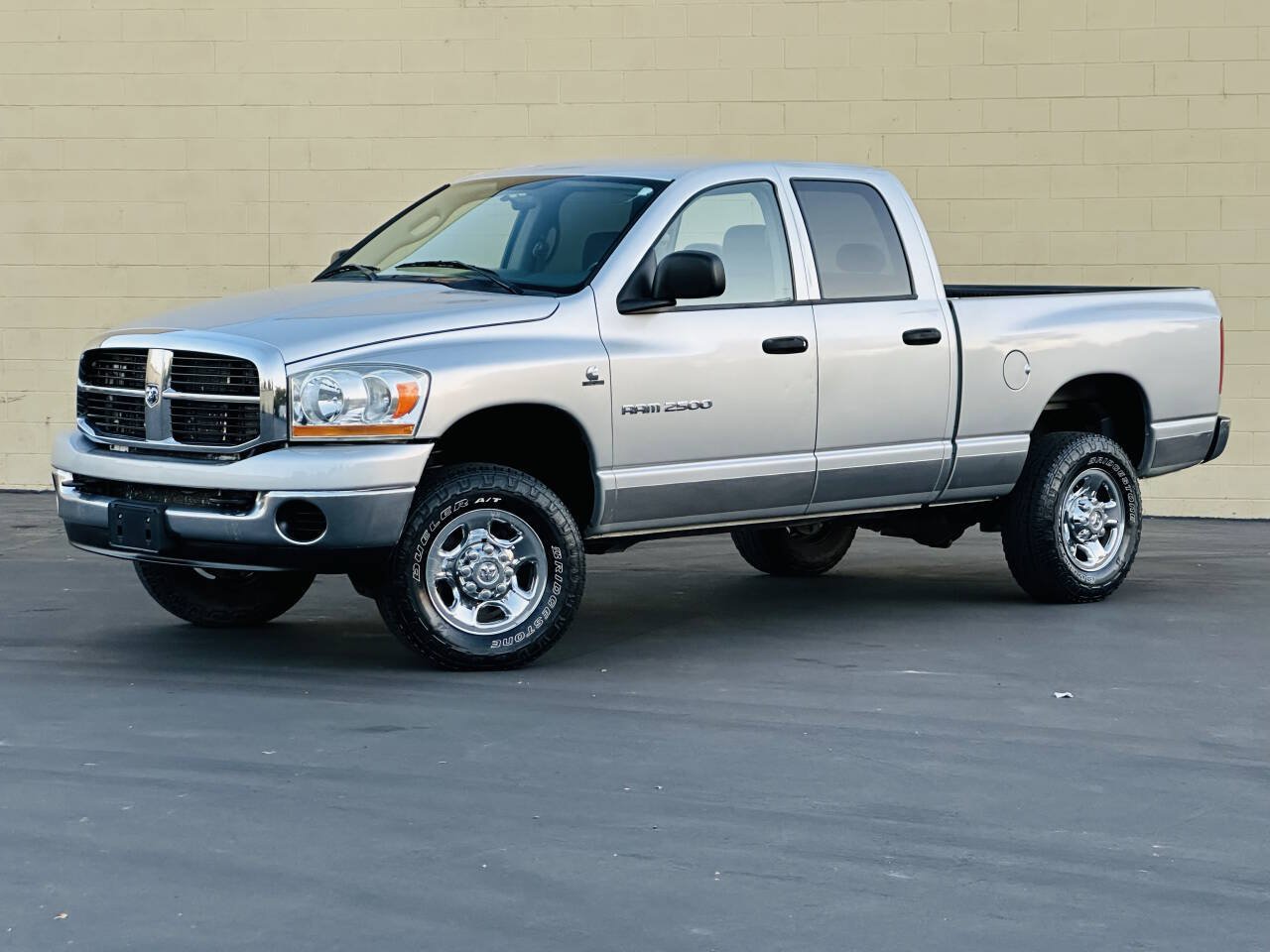Used 2006 Dodge Ram 2500 Truck SLT w/ Trailer Tow Group AWD/4WD image 3