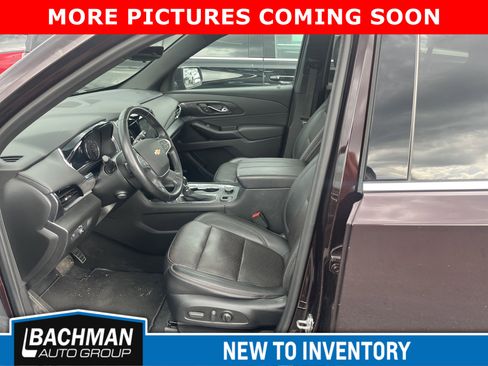 Used 2023 Chevrolet Traverse High Country image 9