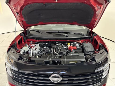 Used 2025 Nissan Kicks SV FWD image 17