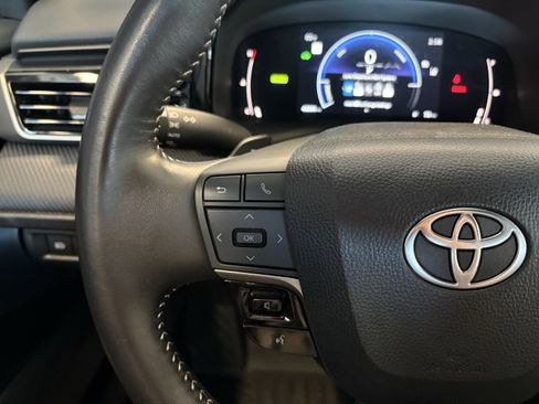 Certified 2025 Toyota Camry SE image 21