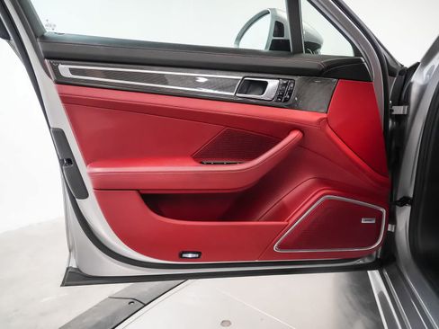Certified 2020 Porsche Panamera GTS AWD/4WD image 20
