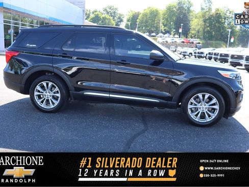 Used 2023 Ford Explorer XLT w/ Equipment Group 202A AWD/4WD image 1