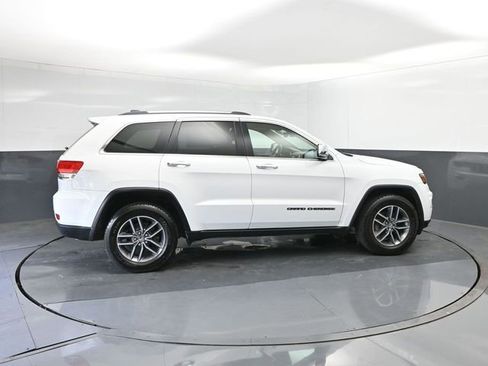 Used 2017 Jeep Grand Cherokee Limited w/ Luxury Group II image 15