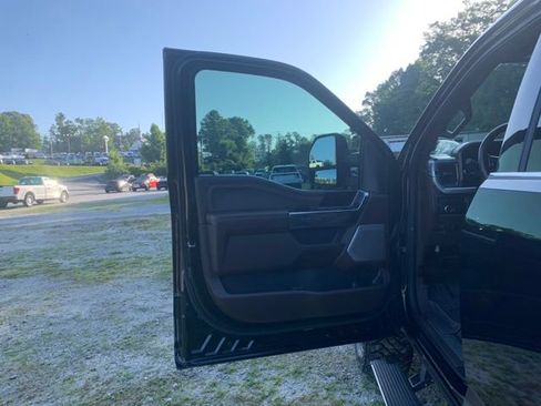 Certified 2023 Ford F350 King Ranch AWD/4WD image 21