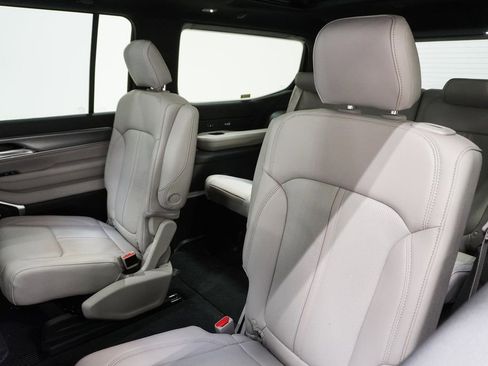 New 2026 Jeep Grand Wagoneer w/ Premium Group I image 15