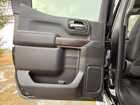 Used 2019 GMC Sierra 1500 SLT w/ SLT Premium Plus Package image 21