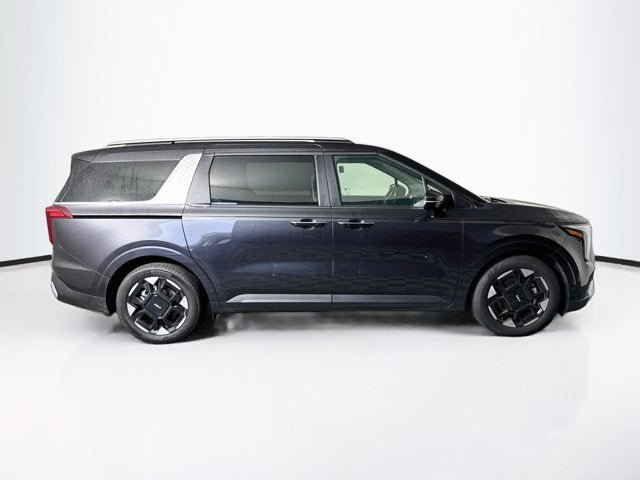 Certified 2026 Kia Carnival EX FWD image 4