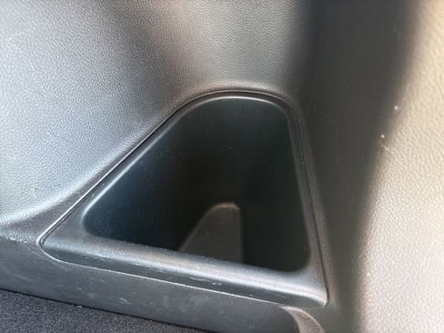 Used 2025 Jeep Compass Latitude image 11