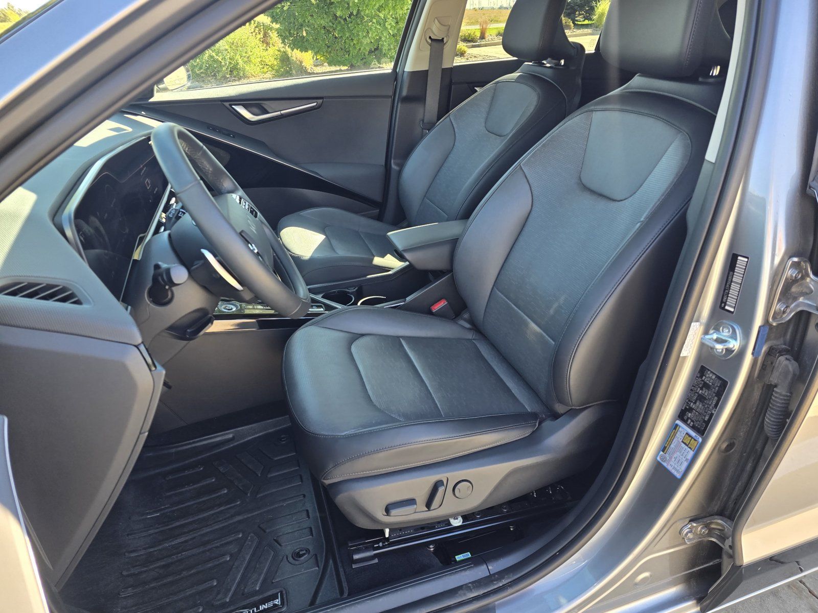 Used 2023 Kia Niro Wave FWD image 13