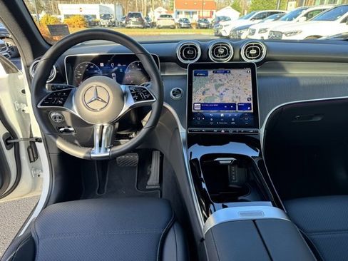 Used 2025 Mercedes-Benz GLC 300 GLC 300 image 14