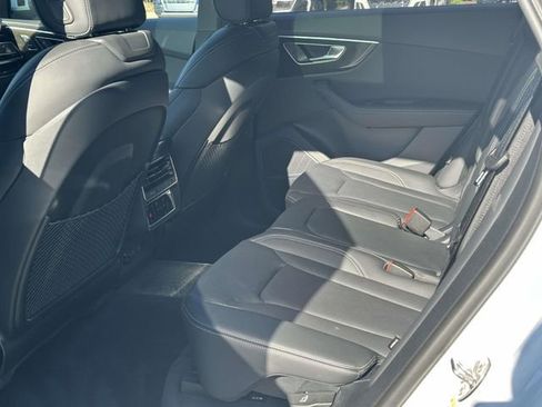 Used 2025 Audi Q8 Prestige w/ Prestige Package AWD/4WD image 15