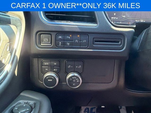 Used 2022 GMC Yukon XL SLT w/ SLT Luxury Package AWD/4WD image 40