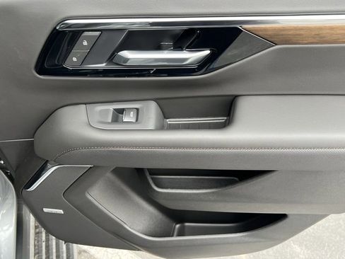 New 2026 Chevrolet Tahoe High Country image 18