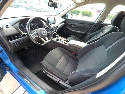 Used 2022 Nissan Sentra SV w/ Trunk Package FWD image 12
