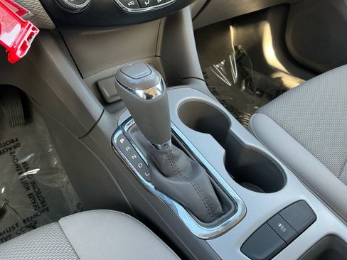 Used 2017 Chevrolet Cruze LS image 16