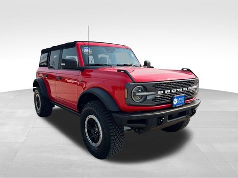 Used 2021 Ford Bronco Badlands image 9
