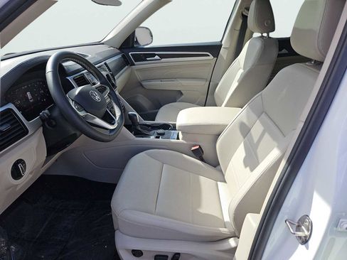 Used 2023 Volkswagen Atlas SE w/ Panoramic Sunroof Package image 31