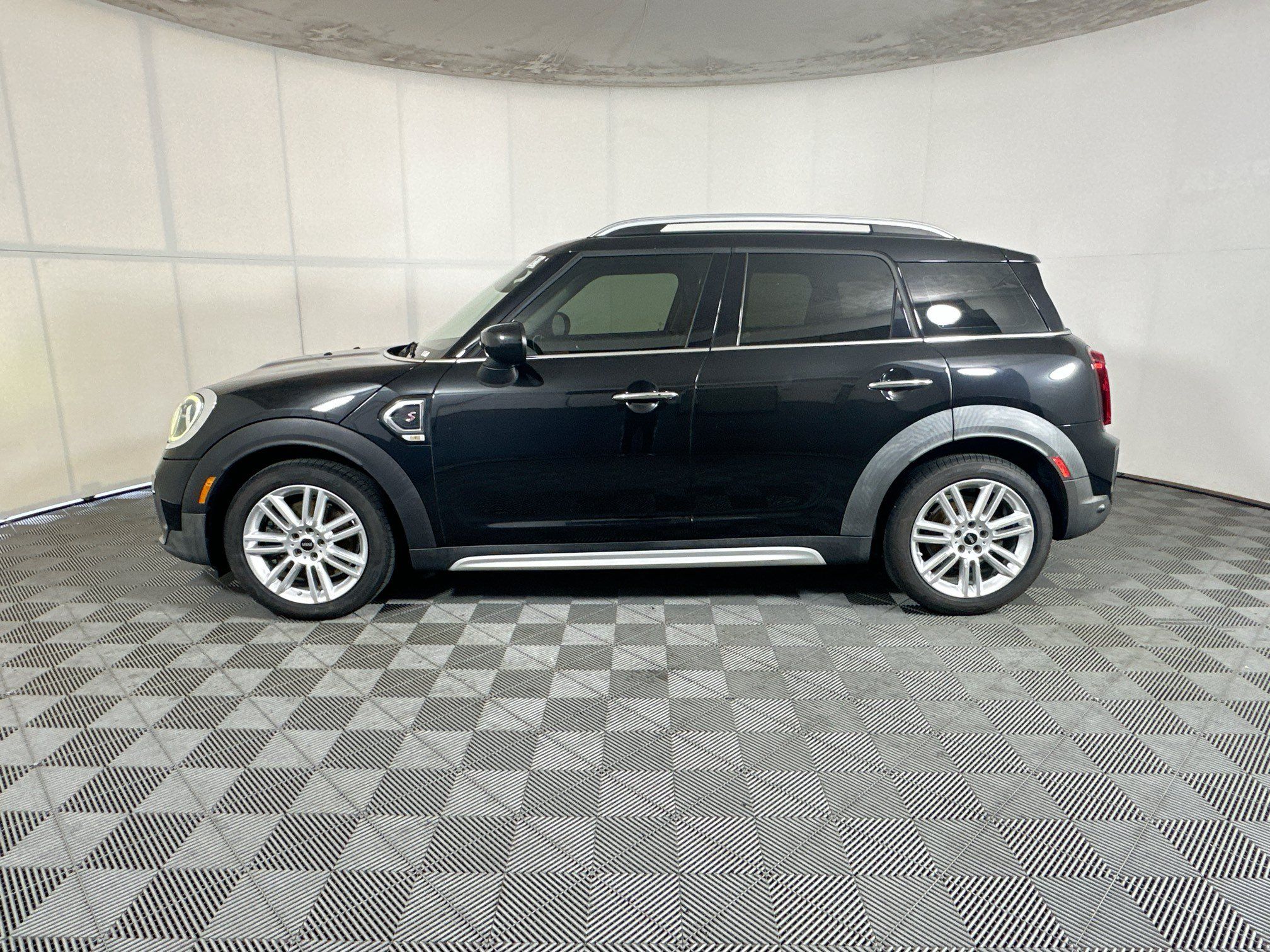 Used 2023 MINI Cooper Countryman S FWD image 6