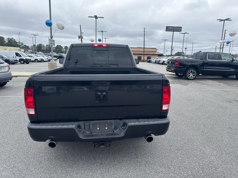 Used 2015 RAM 1500 Express w/ Black Ram 1500 Express Group image 10