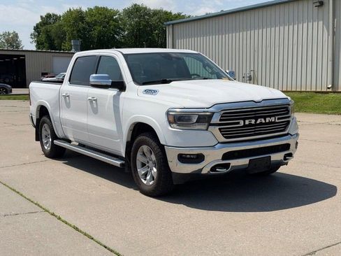 Used 2021 RAM 1500 Laramie AWD/4WD image 1